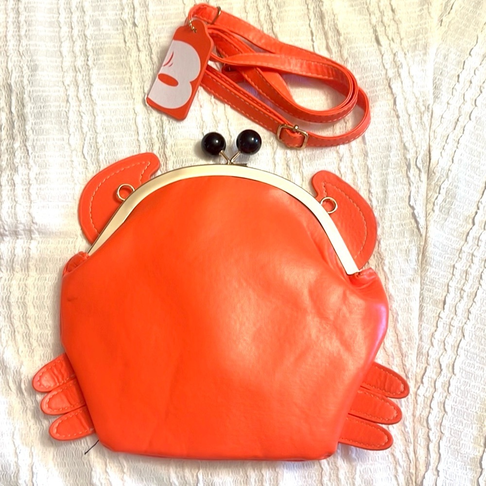 NEW,Mrs. Crabs,Novelty Crab-Shaped Vibrant Orange Bag, NEW, Comes W/Strap🦀 - Picture 5 of 10